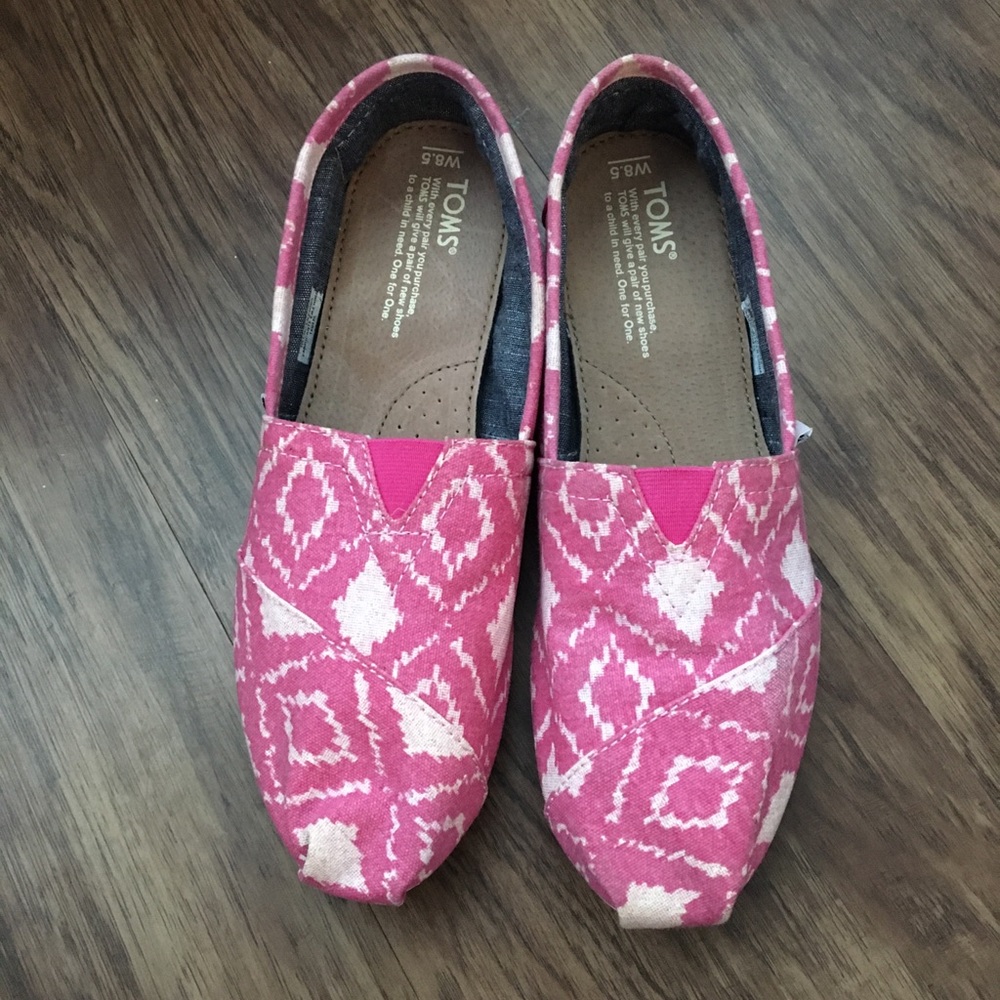 TOMS SIZE 8.5